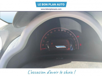 Photo 15 du bon plan RENAULT Twingo 1.0 SCe 70ch Life occasion à 5900 €