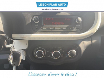 Photo 20 du bon plan RENAULT Twingo 1.0 SCe 70ch Life occasion à 5900 €