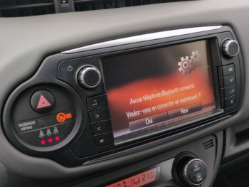 Photo 22 du bon plan TOYOTA Yaris 90 D-4D Design 5p style occasion à 8990 €