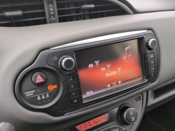 Photo 23 du bon plan TOYOTA Yaris 90 D-4D Design 5p style occasion à 8990 €