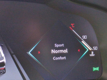 Photo 24 du bon plan DS DS 7 Crossback BlueHDi 180ch Performance Line + Automatique occasion à 22890 €