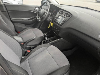 Photo 18 du bon plan HYUNDAI i20 1.0 T-GDi 100ch Intuitive occasion à 11990 €