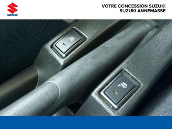 Photo 23 du bon plan SUZUKI Swift 1.2 Dualjet Hybrid 83ch PrivilÃ¨ge Auto occasion à 16490 €