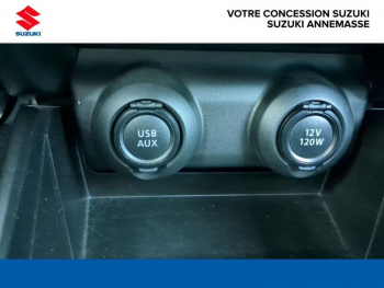 Photo 21 du bon plan SUZUKI Swift 1.2 Dualjet Hybrid 83ch Pack Auto occasion à 17990 €