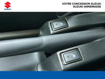 Photo 23 du bon plan SUZUKI Swift 1.2 Dualjet Hybrid 83ch Pack Auto occasion à 17990 €