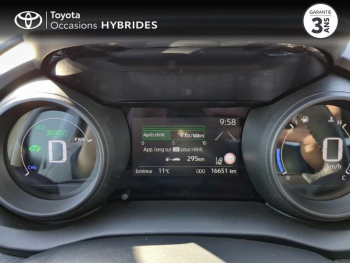 Photo 14 du bon plan TOYOTA Yaris 116h Design 5p MY22 occasion à 20500 €