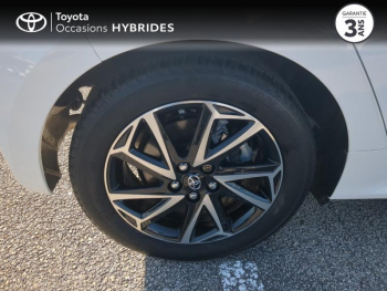 Photo 16 du bon plan TOYOTA Yaris 116h Design 5p MY22 occasion à 20500 €
