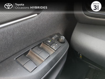 Photo 23 du bon plan TOYOTA Yaris 116h Design 5p MY22 occasion à 20500 €