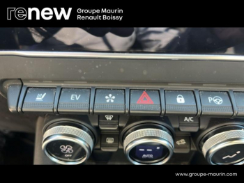 Photo 27 du bon plan RENAULT Captur 1.6 E-Tech hybride rechargeable 160ch Initiale Paris -21 occasion à 20900 €