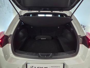 Photo 13 du bon plan LEXUS UX 250h 2WD Luxe Plus MY21 occasion à 26490 €