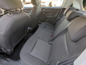 Photo 5 du bon plan PEUGEOT 208 1.0 PureTech Active 5p occasion à 7490 €