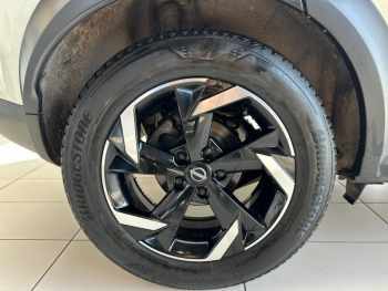 Photo 27 du bon plan NISSAN Juke 1.6 Hybrid 143ch N-Connecta 2023 occasion à 18990 €