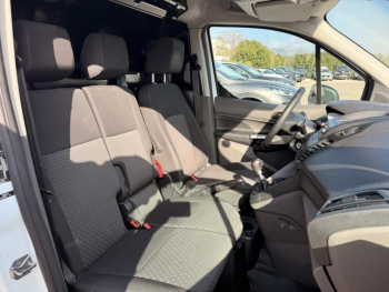 Photo 18 du bon plan FORD Transit Connect VUL L1 1.0E 100ch E85 Trend occasion à 13490 €