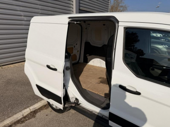 Photo 23 du bon plan FORD Transit Connect VUL L1 1.0E 100ch E85 Trend occasion à 13490 €