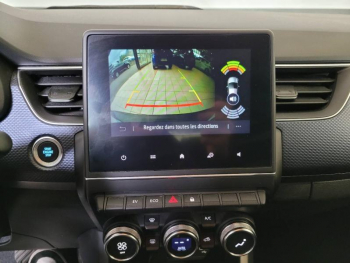 Photo 9 du bon plan RENAULT Arkana 1.6 E-Tech 145ch Business occasion à 17999 €