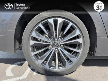 Photo 16 du bon plan TOYOTA Corolla Touring Spt 1.8 140ch Design MY24 occasion à 28490 €
