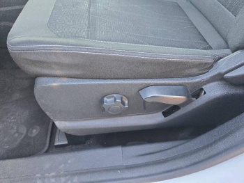 Photo 27 du bon plan FORD EcoSport 1.0 EcoBoost 100ch Trend Euro6.2 occasion à 10490 €