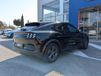 Photo 5 du bon plan FORD Mustang Mach-E 269ch Standard Range 72,6kWh Mach-E Propulsion occasion à 43980 €