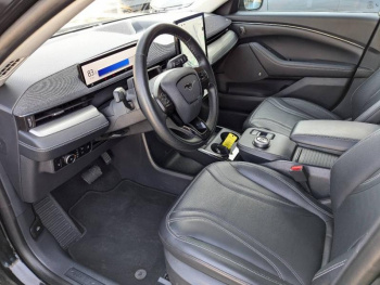 Photo 7 du bon plan FORD Mustang Mach-E 269ch Standard Range 72,6kWh Mach-E Propulsion occasion à 43980 €