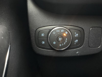 Photo 17 du bon plan FORD Puma 1.0 EcoBoost 125ch S&S mHEV Titanium Powershift occasion à 18990 €