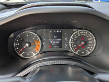 Photo 10 du bon plan JEEP Renegade 1.6 MultiJet 120ch Brooklyn Edition BVR6 occasion à 15900 €