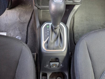 Photo 14 du bon plan JEEP Renegade 1.6 MultiJet 120ch Brooklyn Edition BVR6 occasion à 15900 €