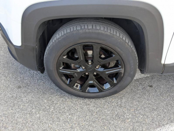 Photo 24 du bon plan JEEP Renegade 1.6 MultiJet 120ch Brooklyn Edition BVR6 occasion à 15900 €