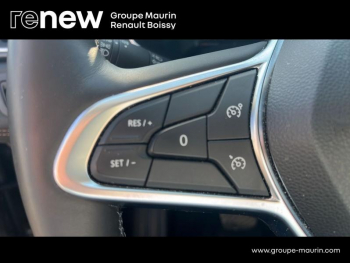 Photo 26 du bon plan RENAULT Captur 1.6 E-Tech hybride 145ch Iconic occasion à 21900 €