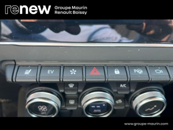 Photo 29 du bon plan RENAULT Captur 1.6 E-Tech hybride 145ch Iconic occasion à 21900 €