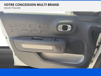 Photo 13 du bon plan CITROEN C3 PureTech 110ch Graphic S&S E6.d 6cv occasion à 9610 €