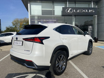 Photo 3 du bon plan LEXUS NX 300h 2WD Luxe Plus MY21 occasion à 27990 €