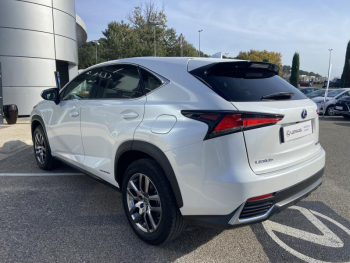Photo 5 du bon plan LEXUS NX 300h 2WD Luxe Plus MY21 occasion à 27990 €