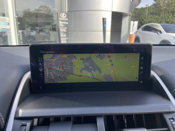 Photo 9 du bon plan LEXUS NX 300h 2WD Luxe Plus MY21 occasion à 27990 €