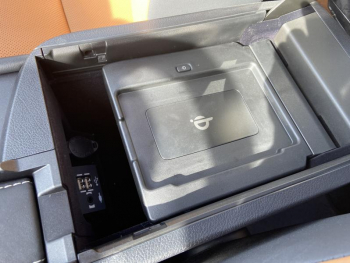 Photo 10 du bon plan LEXUS NX 300h 2WD Luxe Plus MY21 occasion à 27990 €