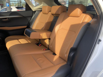 Photo 16 du bon plan LEXUS NX 300h 2WD Luxe Plus MY21 occasion à 27990 €