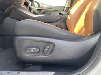 Photo 17 du bon plan LEXUS NX 300h 2WD Luxe Plus MY21 occasion à 27990 €