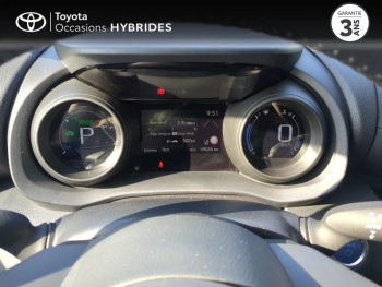 Photo 14 du bon plan TOYOTA Yaris 116h Design 5p MY22 occasion à 18890 €
