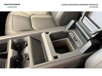Photo 19 du bon plan LAND-ROVER Defender 110 2.0 P300e PHEV X-Dynamic HSE occasion à 124990 €