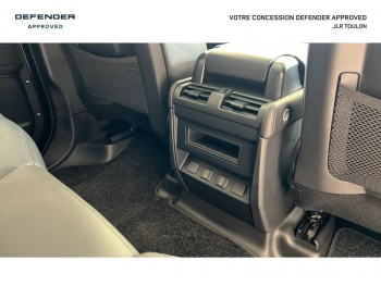 Photo 23 du bon plan LAND-ROVER Defender 110 2.0 P300e PHEV X-Dynamic HSE occasion à 124990 €