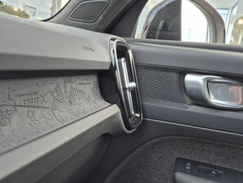 Photo 22 du bon plan VOLVO XC40 Recharge 231ch Start EDT occasion à 31900 €