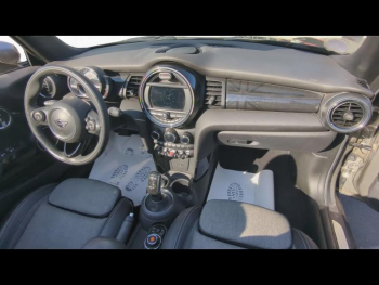 Photo 11 du bon plan MINI Cabrio Cooper 136ch Edition Greenwich BVA7 Euro6d-T occasion à 19980 €