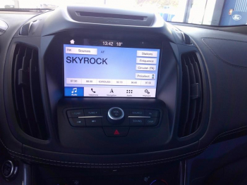 Photo 5 du bon plan FORD Kuga 1.5 Flexifuel-E85 150ch Stop&Start Vignale 4x2 Euro6.2 occasion à 17900 €