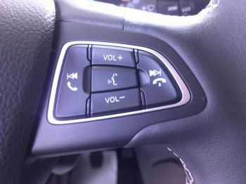 Photo 17 du bon plan FORD Kuga 1.5 Flexifuel-E85 150ch Stop&Start Vignale 4x2 Euro6.2 occasion à 17900 €