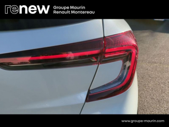 Photo 16 du bon plan RENAULT Captur 1.6 E-Tech hybride 145ch Initiale Paris -21B occasion à 20490 €
