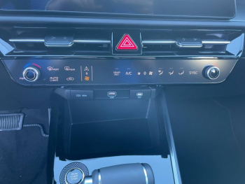 Photo 15 du bon plan KIA Niro 1.6 GDi 138ch HEV Active DCT6 occasion à 32490 €