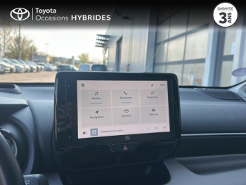 Photo 15 du bon plan TOYOTA Yaris 116h Iconic 5p MY22 occasion à 21200 €