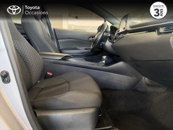 Photo 6 du bon plan TOYOTA C-HR 122h Dynamic Business 2WD E-CVT MC19 occasion à 19490 €