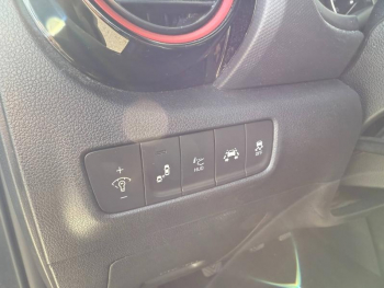 Photo 9 du bon plan HYUNDAI Kona 1.0 T-GDi 120ch FAP Executive occasion à 15500 €