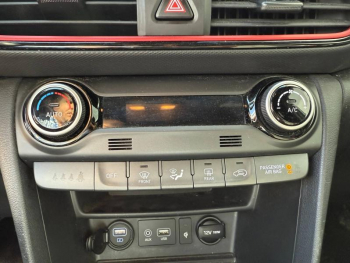 Photo 15 du bon plan HYUNDAI Kona 1.0 T-GDi 120ch FAP Executive occasion à 15500 €