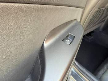 Photo 23 du bon plan HYUNDAI Kona 1.0 T-GDi 120ch FAP Executive occasion à 15500 €